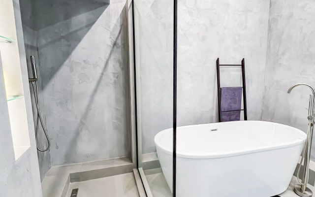 Dvukhurovnevye s basseynom Apartments