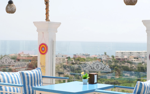 Hotel TEK HAN KUMKUYU