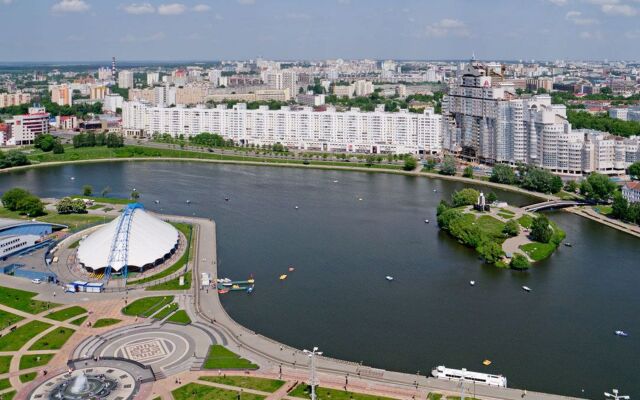 Апартаменты 4-комнатные HomeApart Сторожовская, 6