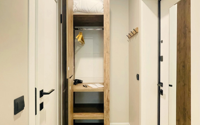 Апартаменты с балконом и видом на сосновый парк рядом с морем