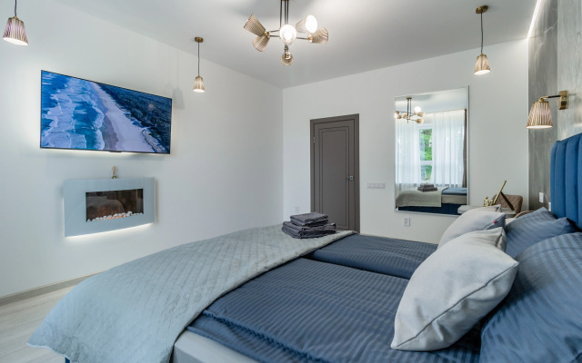 Sovremennaya Yevrodvushka V Tsentre Flat