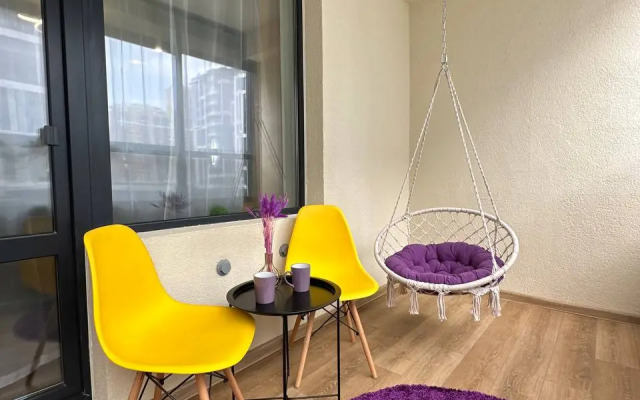 Dizayn Kudrovo s Kachelyyu Apartments