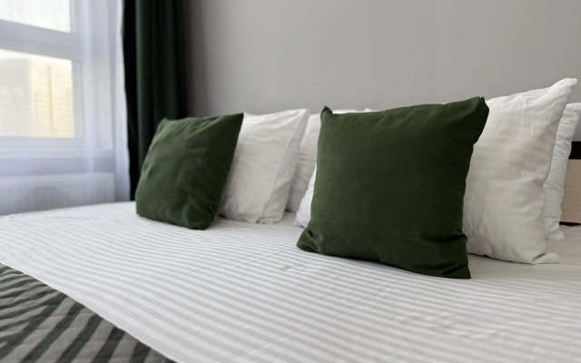 Квартира Тут Хорошо на Амундсена 5