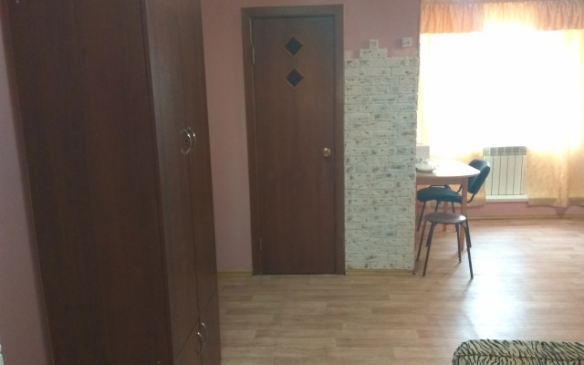 Uyutnaya Studiya V Tsentre Flat