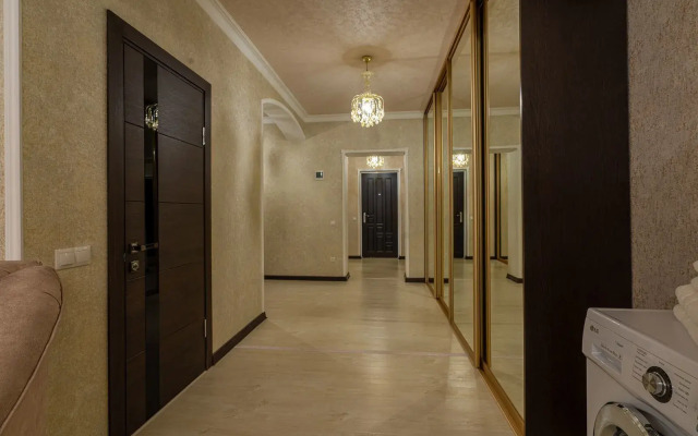 5 zvezd na Shamilya Dzhikayeva 5A Apartments