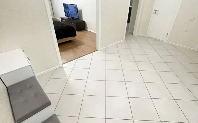 Апартаменты до 8 Гостей у ТЦ Коллаж