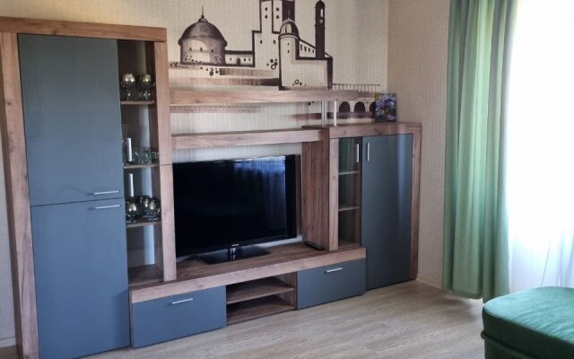 Uyutnaya V Dome Raskrytaya Kniga Flat