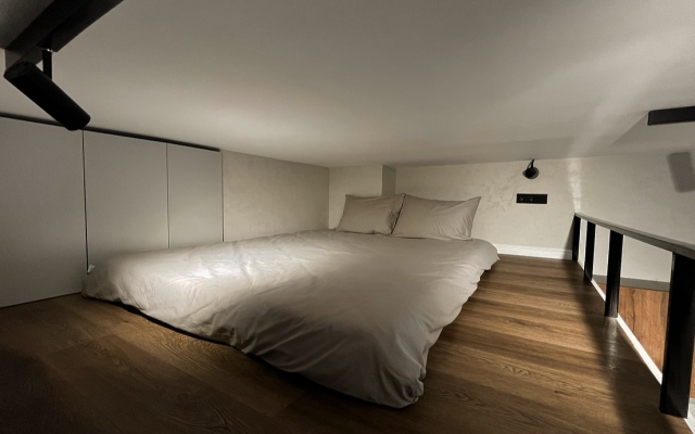Lyuks Studiya V Stile Minimalizm Apartments