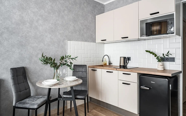 Svetlaya Studiya Ryadom S Metro Nizhegorodskaya Apartment