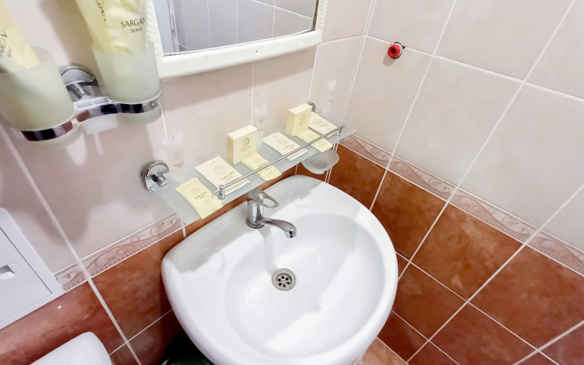 Albatros Allama Group Guest house