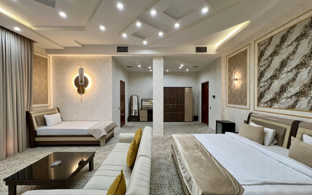 Royal Mansion