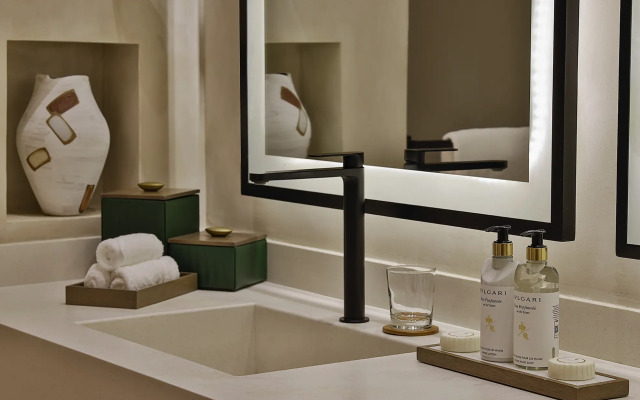 Katara Hills Doha, LXR Hotels & Resorts