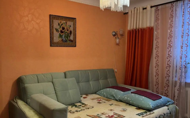 S Banej U Zvonnitsyi Monastyirya Privat House