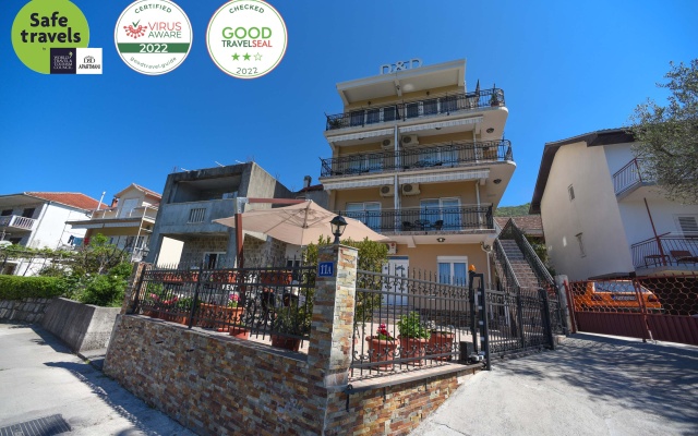 D&D Apartments Tivat Apart Hotel - Image 3