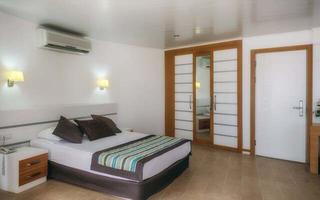 Royal Towers Kiris Hotel