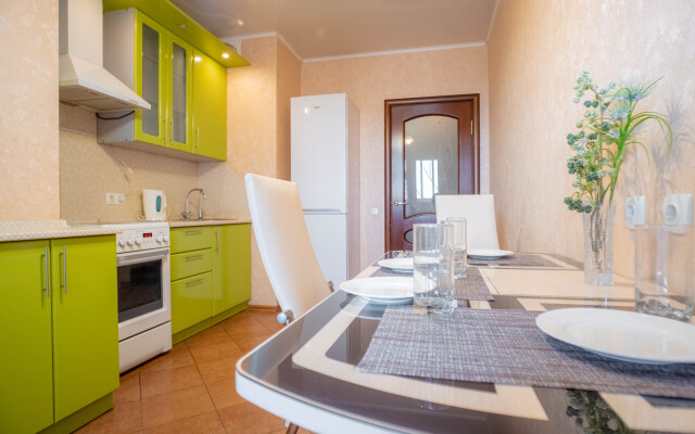 Prostornaya Odnushka Na Glavnom Prospekte Goroda Apartments