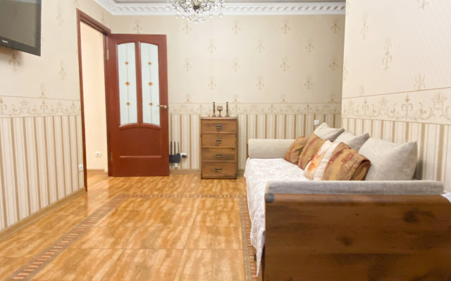 Admiralskaya V Tsentre Sevastopolya Flat