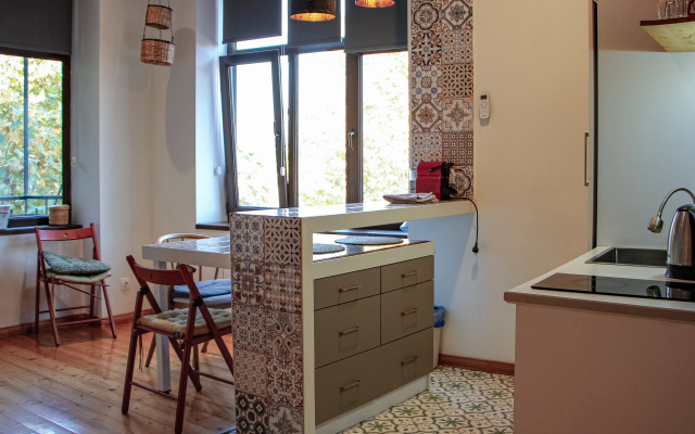 Апартаменты Old Tbilisi Sololaki Apartment