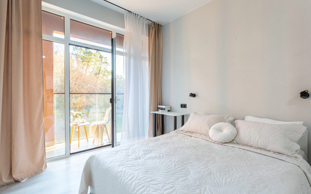 Квартира с Балконом и Видом на Лесопарк Аллея 114