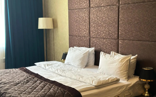 Hotel Grand Mirror