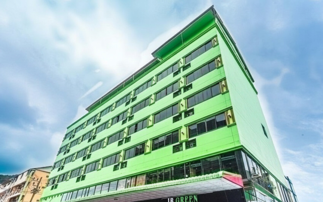 Отель Saba Suites Patong Phuket