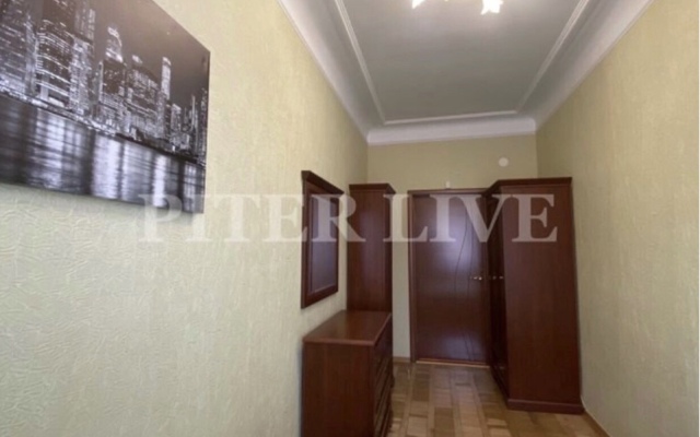 V Tsentre Ryadom S Naberezhnoy Apartments