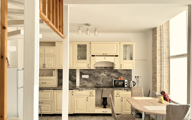 Апартаменты Уютные Двухуровневые 72 м2 в Центре Москвы