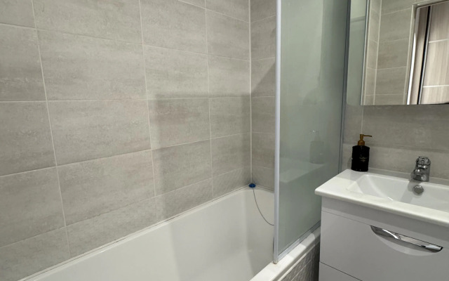 Uyutnaya Studiya S Velikolepnymi Zakatami Flat
