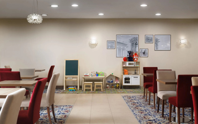 Отель Hampton By Hilton Москва Строгино