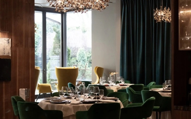 Dona Hotel