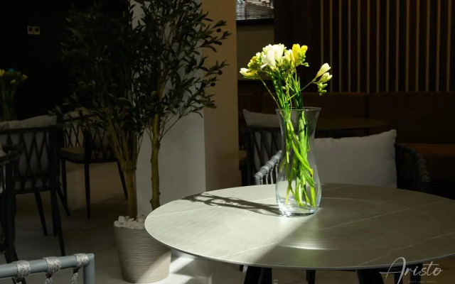 Aristo Boutique Hotel