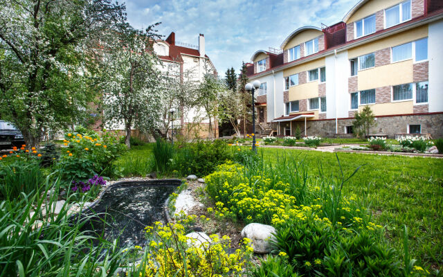 Evrika Hotel