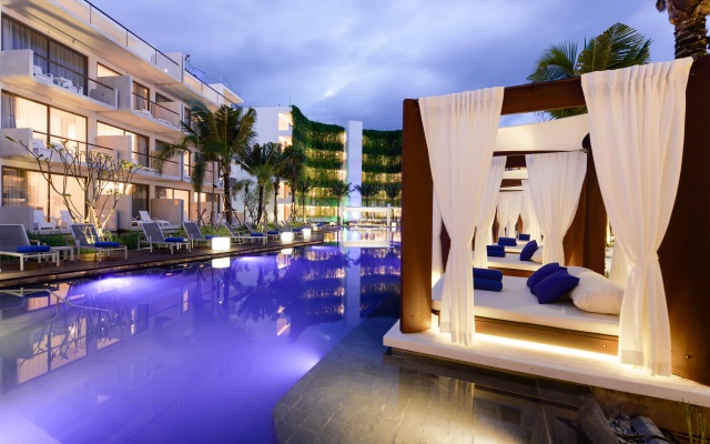 Отель Dream Phuket Hotel and Spa