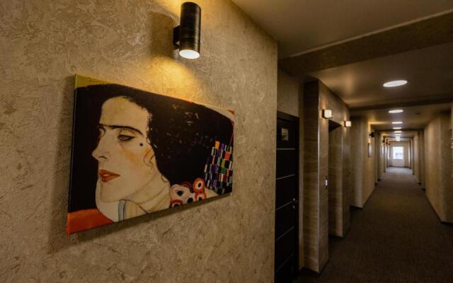 Grand Hotel