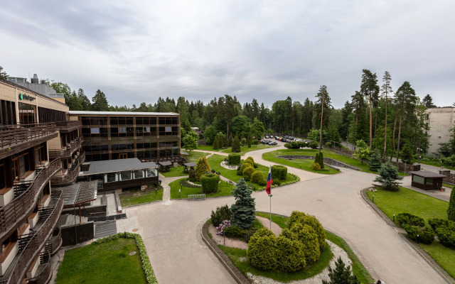 Azimut Park Hotel& SPA Repino