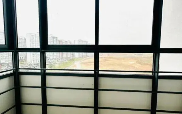 2 Na Grenaderskoy Flat