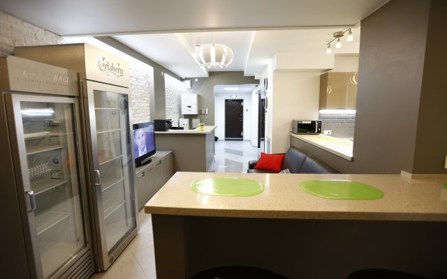 U Vokzala Brenson Hostel