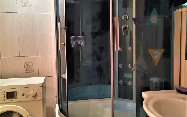 Podmoskovny Krov V Tsentre Zheleznodorozhnogo Na Avtozavodskoy 4k3 Apartments