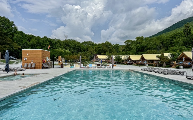 Okean Eko-Otel Glamping