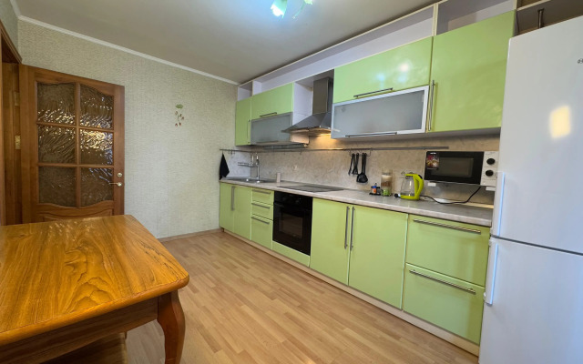 Квартира 3-Комнатная Верхнепортовая 64а