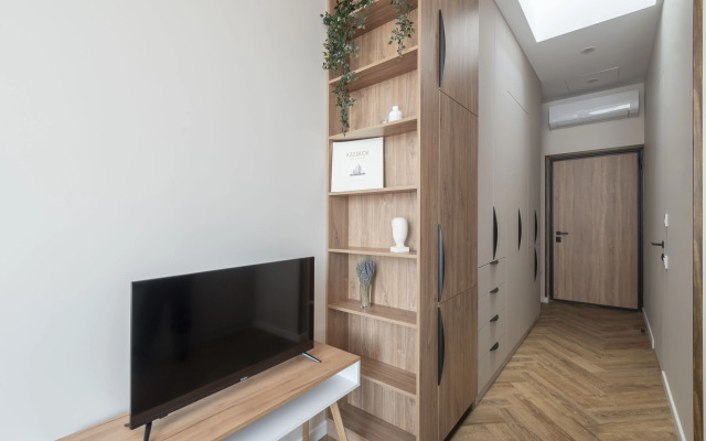 S Lichnoy Terrasoy Na Kryshe Doma Okolo Metro Apartments