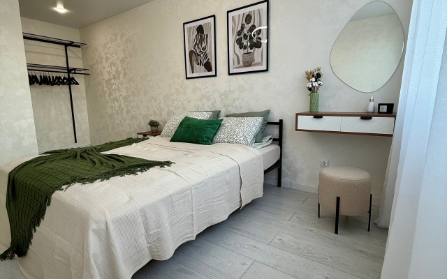 Квартира Евротрешка на Хмельницкого