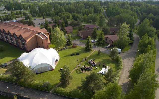 Susanin Park Hotel