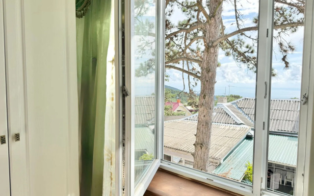 Квартира стильная в горах Ялта