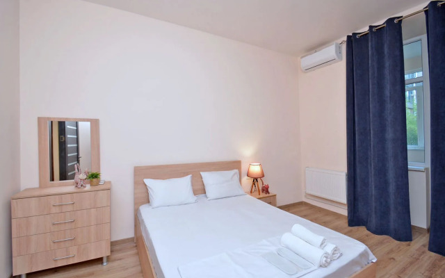 Perte House Apartment's on Spendaryan 5 Street Apartments