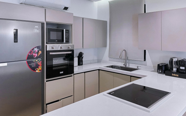 Апартаменты Bnbme Alajlan Riviera 32 2 BDR Maids