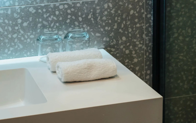 Artifact Apart Hotel
