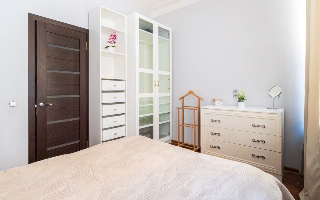 Easyguest Ryadom S Tavricheskim Parkom Flat
