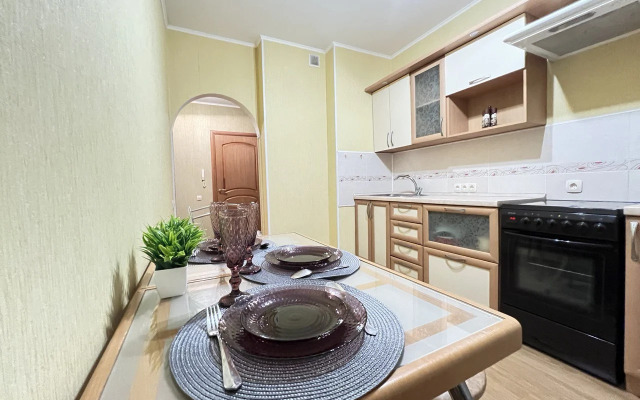 Na Naugorskom Shosse 76 Flat