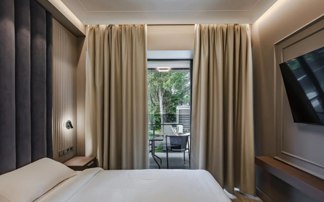 Lenina 217a S Basseynom 2 Apartments